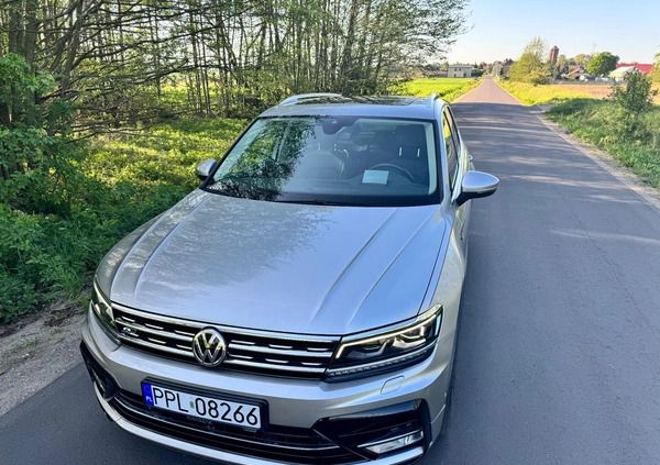 Volkswagen Tiguan cena 103000 przebieg: 92000, rok produkcji 2016 z Pleszew małe 92